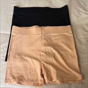 Forever 21 Black and Tan Women's Bike Shorts